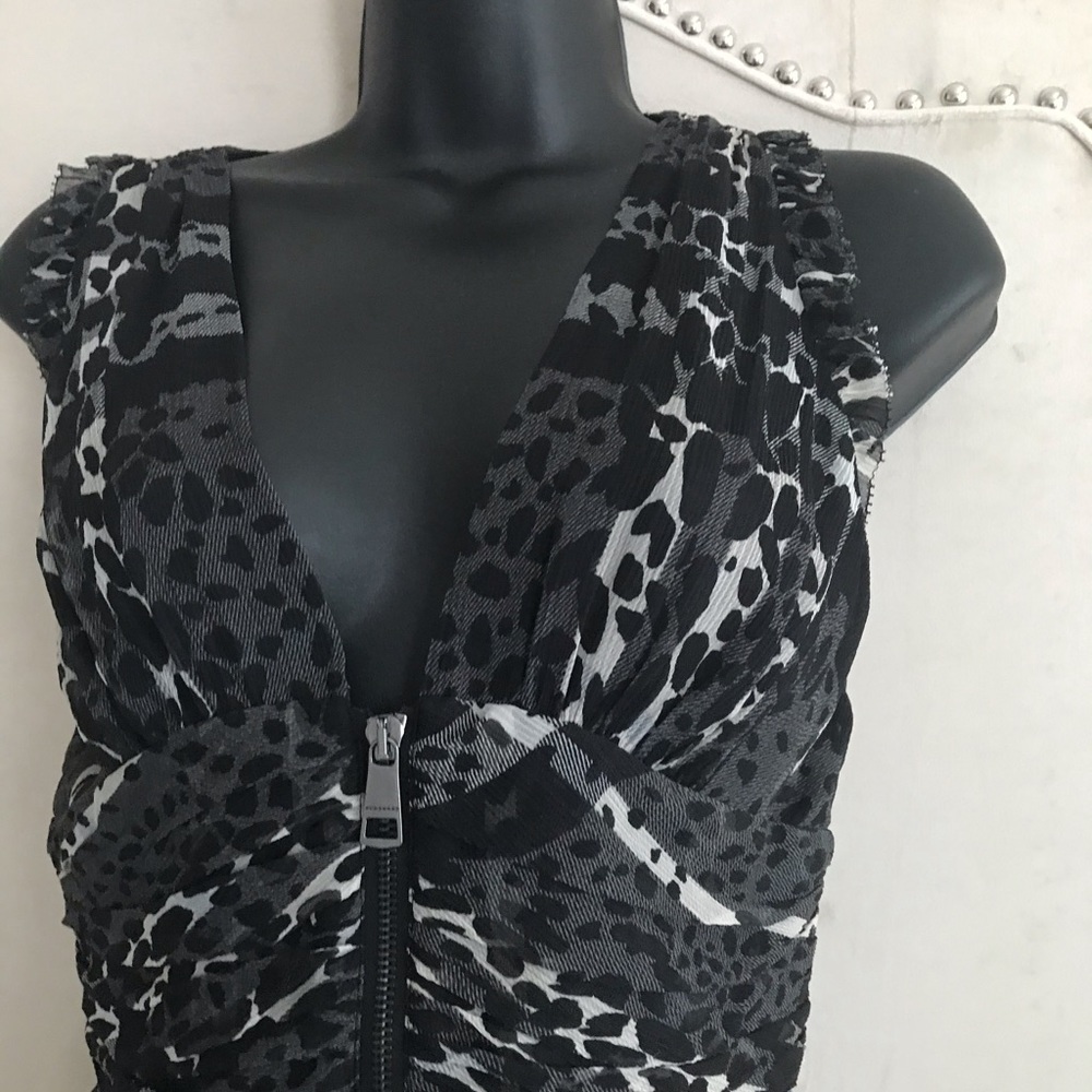 Women’s Burberry Top. Beautiful! Like new,
